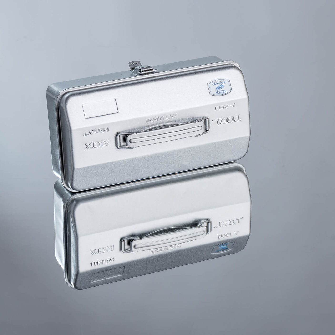 TOYO Camber-top Toolbox Y-280 SV (Silver)