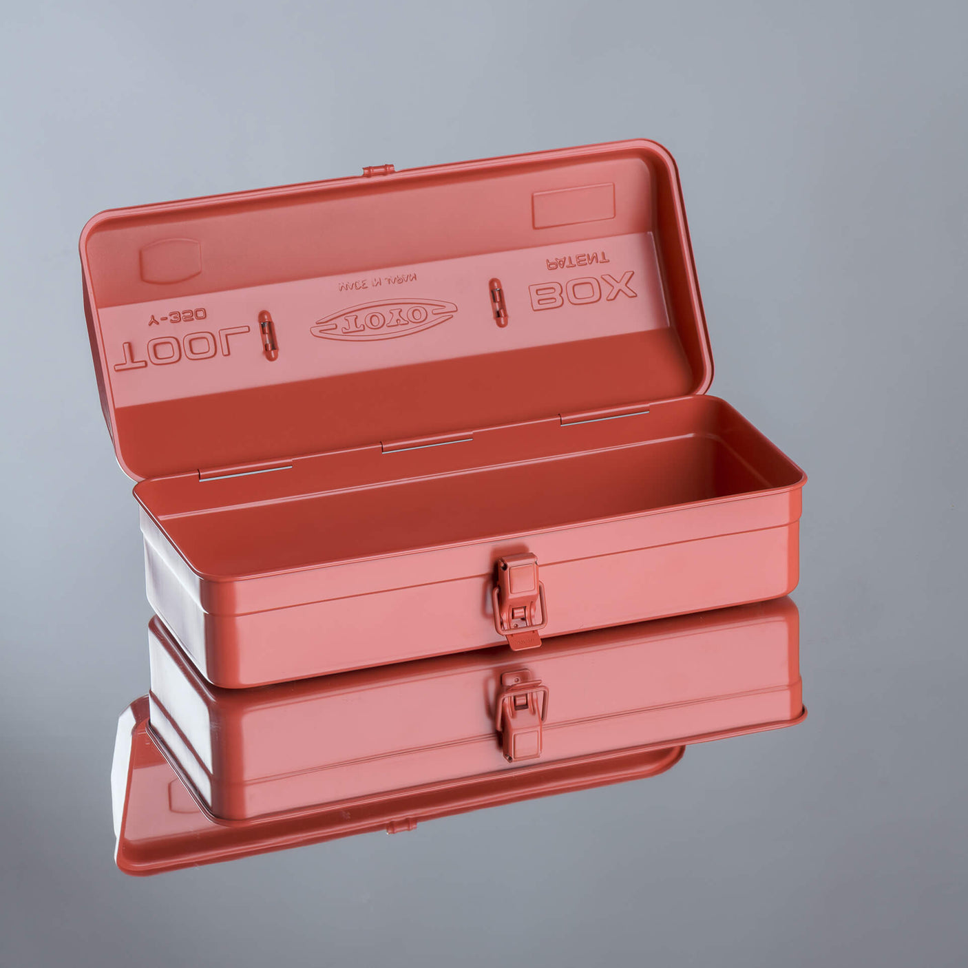 TOYO Camber-top Toolbox Y-350 P0 (Living coral)