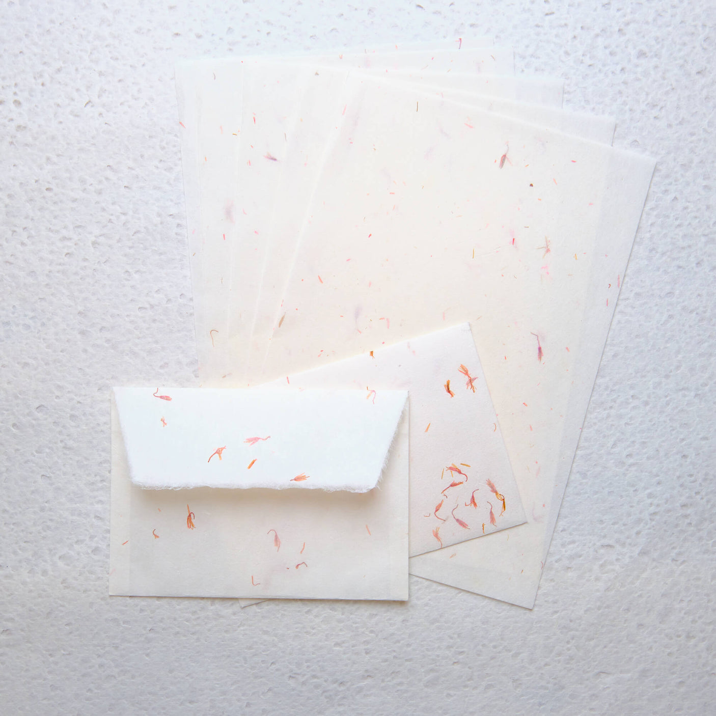 Safflower Hanairi Washi Letter Set