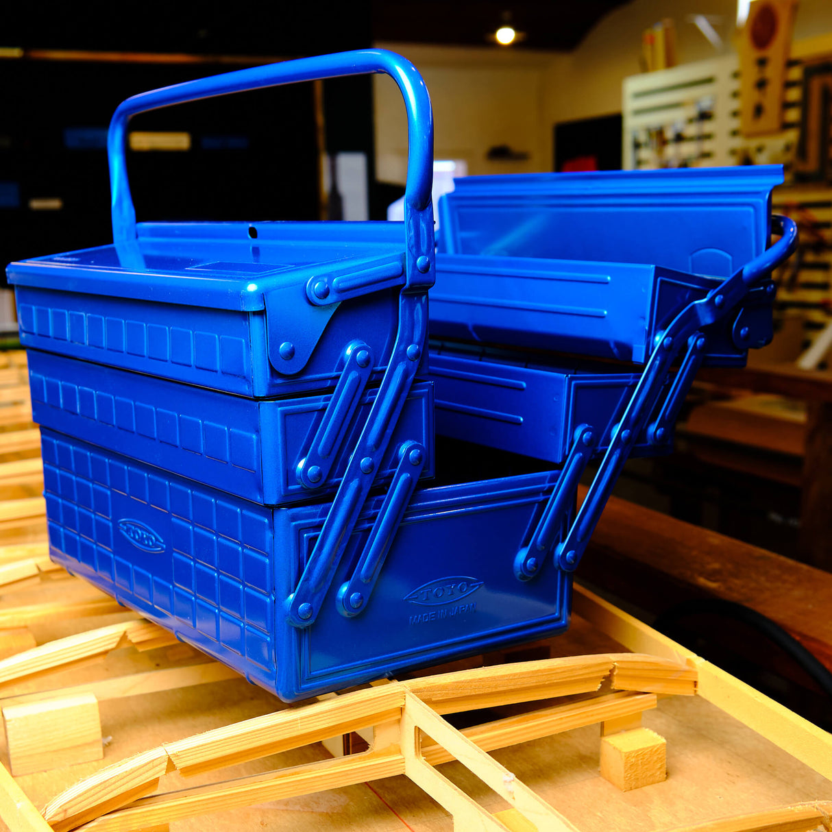 TOYO Double-Cantilever Toolbox GT-350 B (Blue)