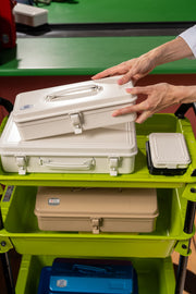 Stacking Toyo toolboxes on the top tray of a TWR tool wagon