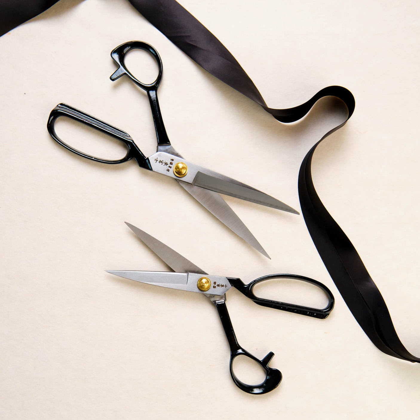 Higashi Fuji Tailor Shears 240mm - Textiles - Japanese Tools Australia