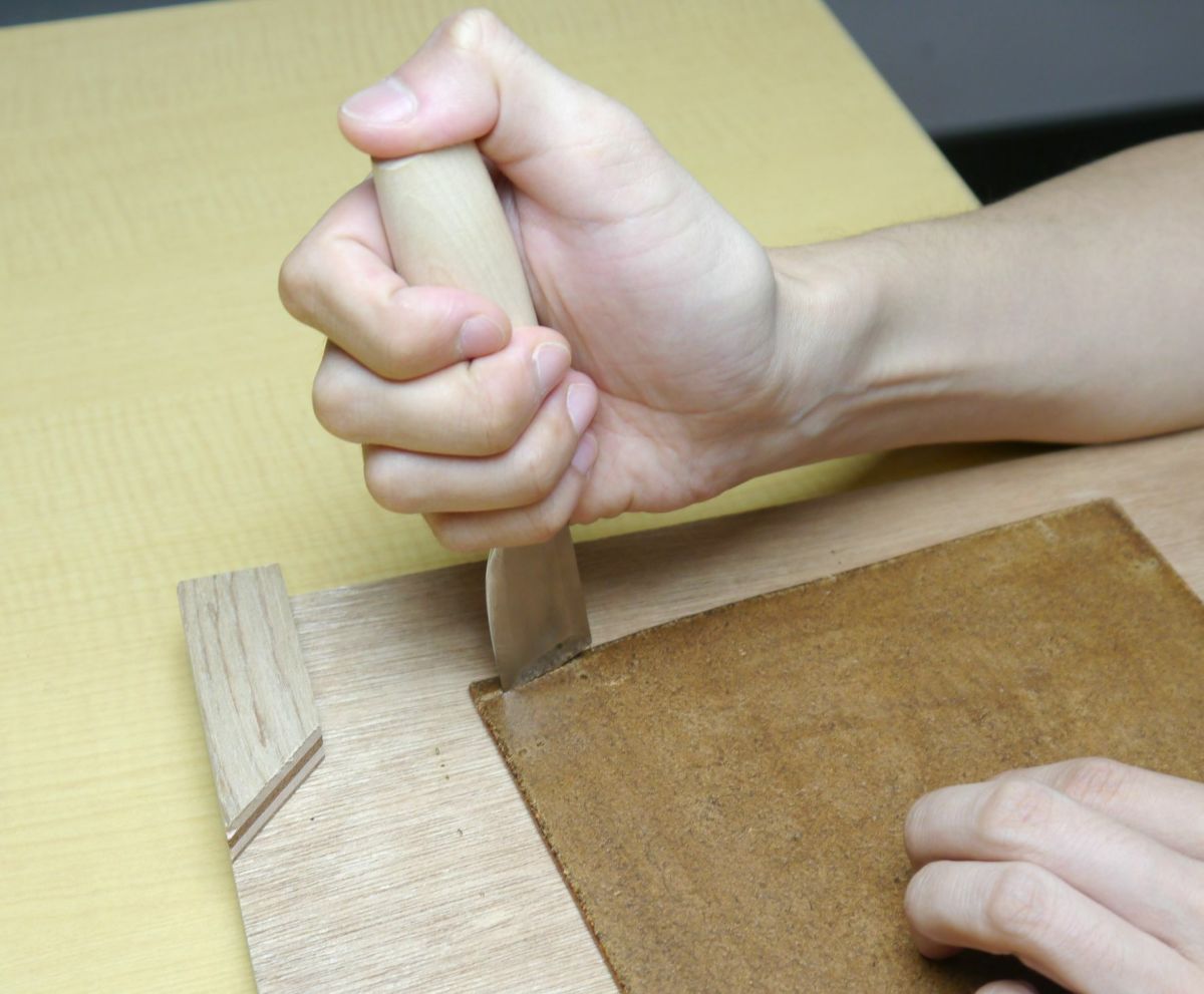 Leather Knife - 24mm Skewed - Syamaru - Leather Working - Japanese Tools Australia